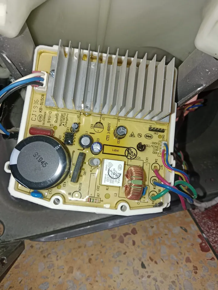 Inverter washing machine control board with heat sink